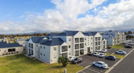 2 Bedroom Property for Sale in Admirals Park Western Cape